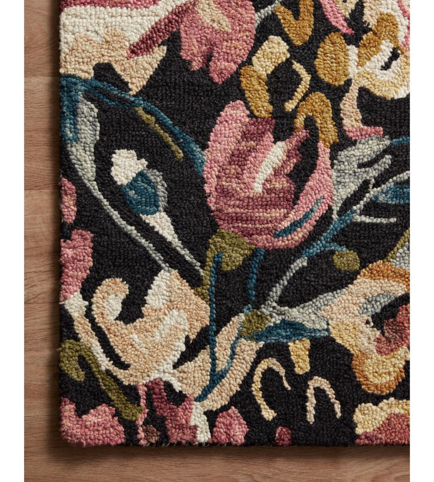 Bella Donna Black Berry Rug - 152x229cm